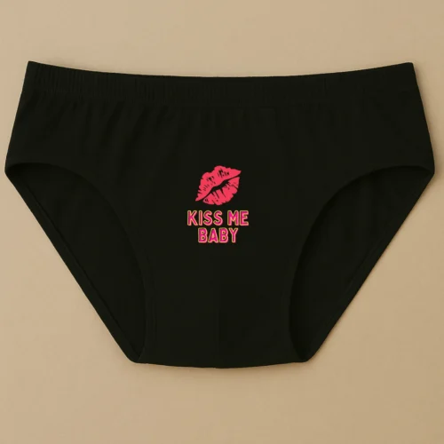Foxyz black printed underware with kiss me baby print on it